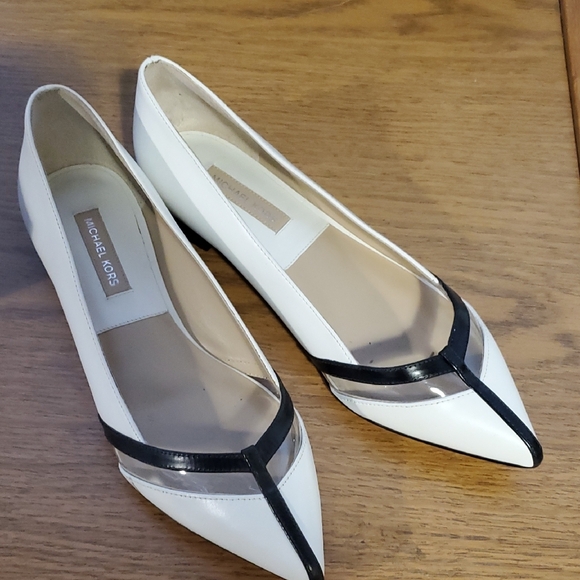 Nib Michael Kors Women's White and Black Pumps - Picture 1 of 6